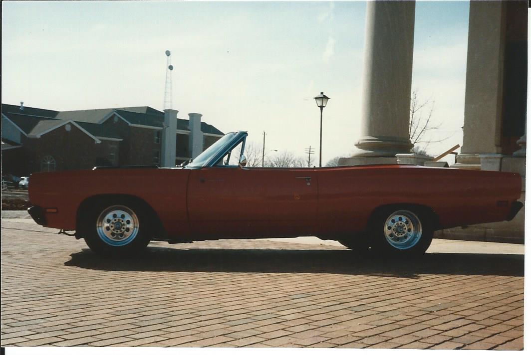 Attached picture 69 Road Runner.jpg